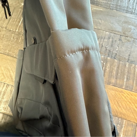 Open Story Fitted Flap Backpack Gray Laptop Sleeve Travel Water Resistant NWT - Picture 4 of 11